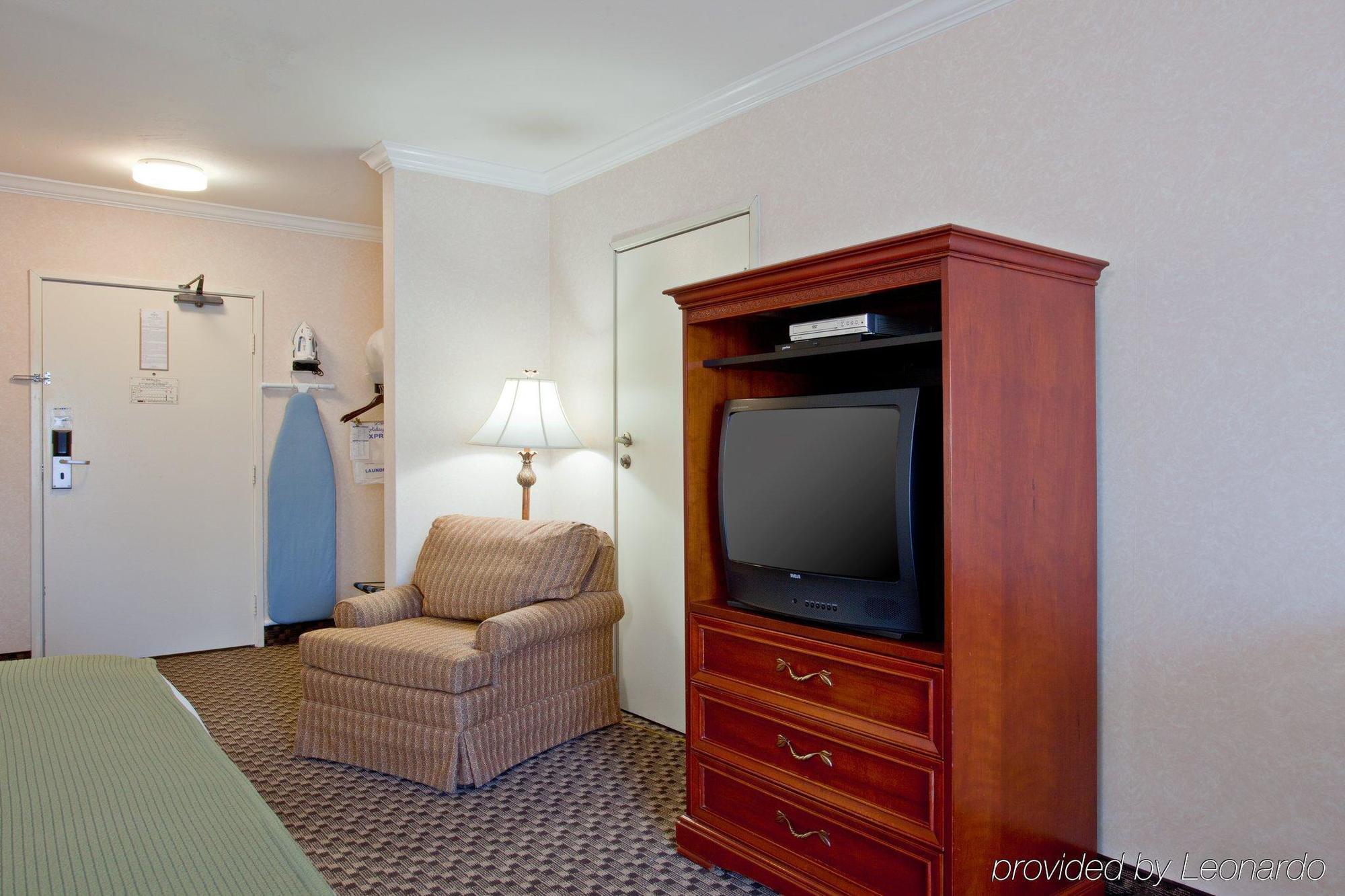 Best Western Plus La Mesa San Diego Oda fotoğraf